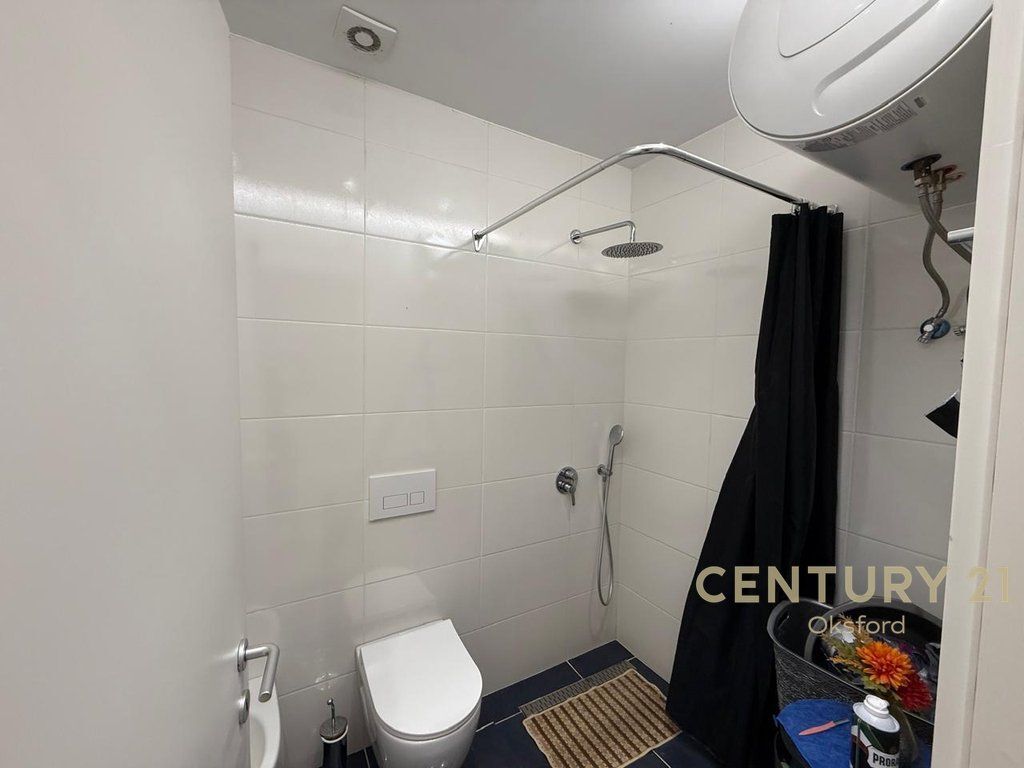 SHESIM APARTAMENT 2+1+2 TEK USLUGA, BULEVARDI I RI, TIRANË! 225,400 €
