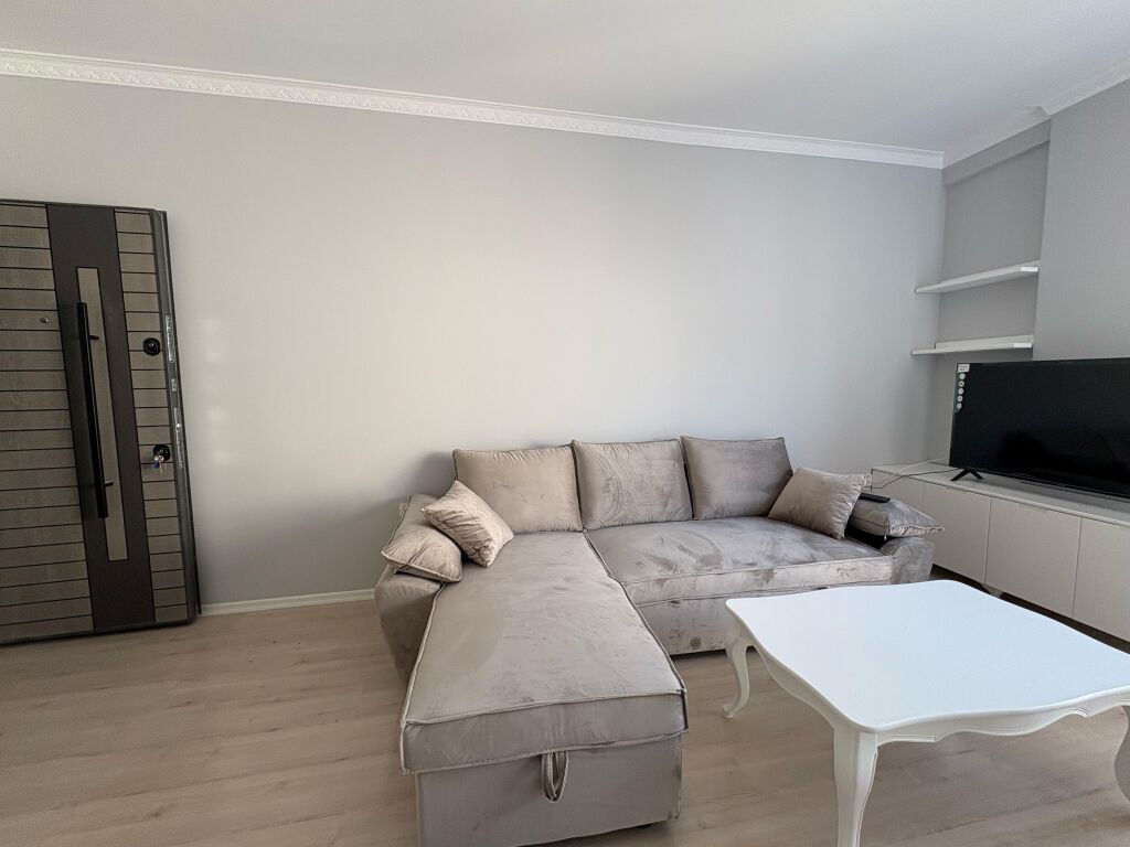 Apartament 1+1 per shitje Yzberisht !