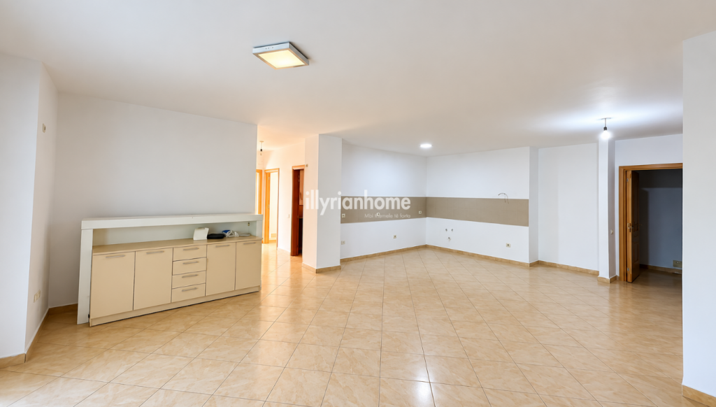 AFFITTO | APPARTAMENTO 3+1, LICEO "PARTIZANI"-TIRANA