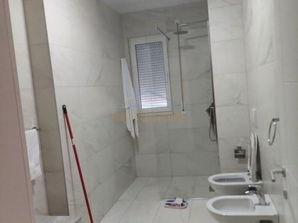 In vendita, Appartamento 3+1, Complesso Darling, Tirana