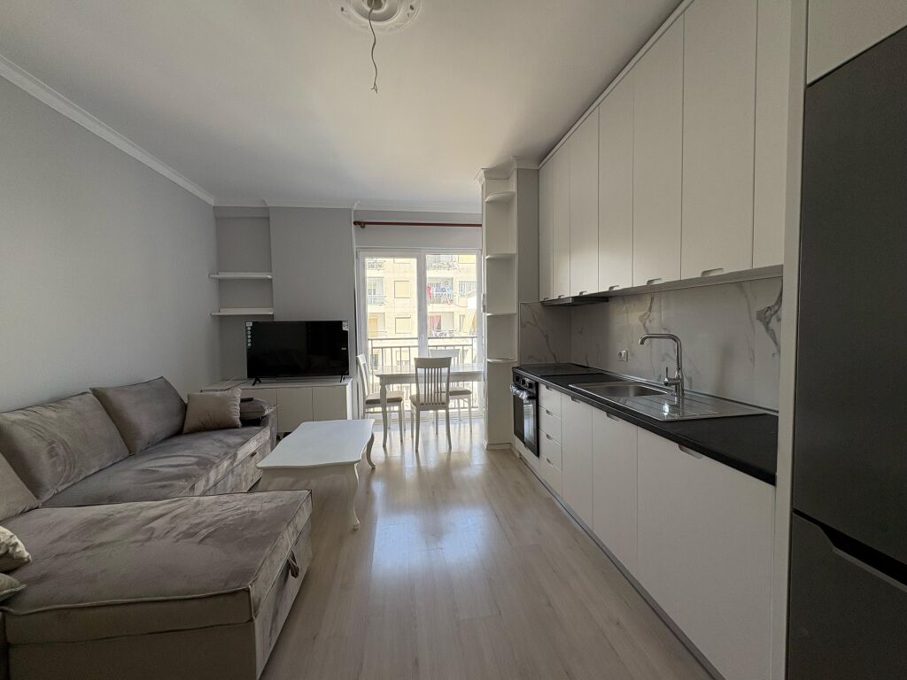 Apartament 1+1 per shitje Yzberisht !