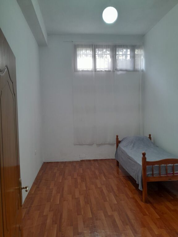 Qera | Shtëpi private 4 + 1 | Laprake | 800 €/muaj