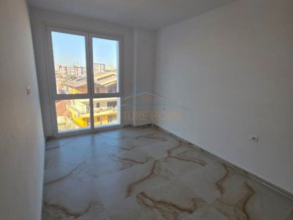 In affitto, appartamento 1+1, Nuovo Boulevard, Tirana.