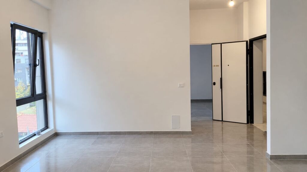 # FOR RENT: 2 Office Spaces 📍Gardenia Residence - Myslym Shyri || 65,000 ALL/Month - 3rd Floor - Total Area: 75m² || An Ideal Opportunity for Businesses in the Heart of Tirana ✨️