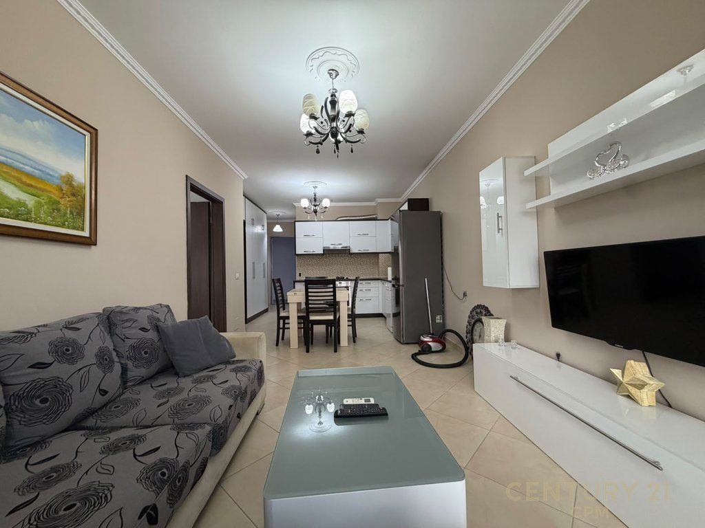 1+1 Apartment for Rent at Magnet Complex Near (21 Dhjetorit)!