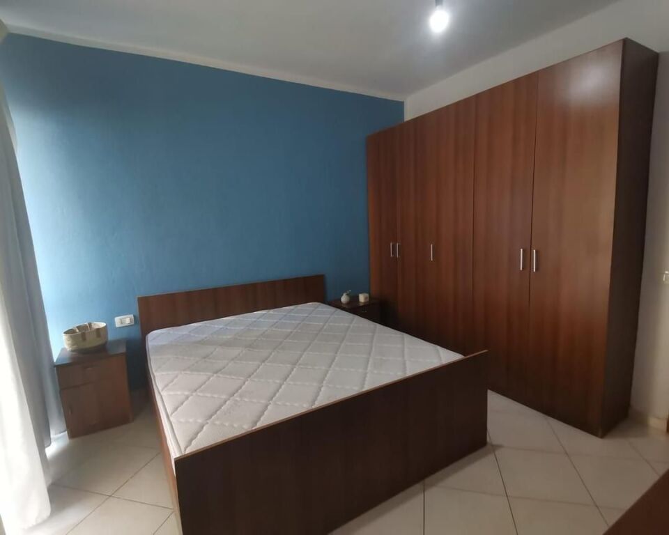 Super apartament 1+1 te Selitë, mbi supermerkato Xhangolli
