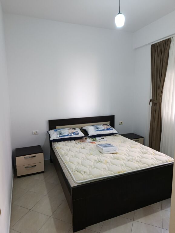 Affitto | Shtëpi private 1 + 1 | Rruga 5 Maji | 400 €/mese