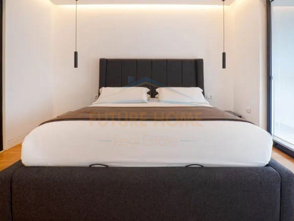 Qira, Penthouse 2+1+2+Post Parkimi, Kompleksi Nobis, Liqeni Artificial.