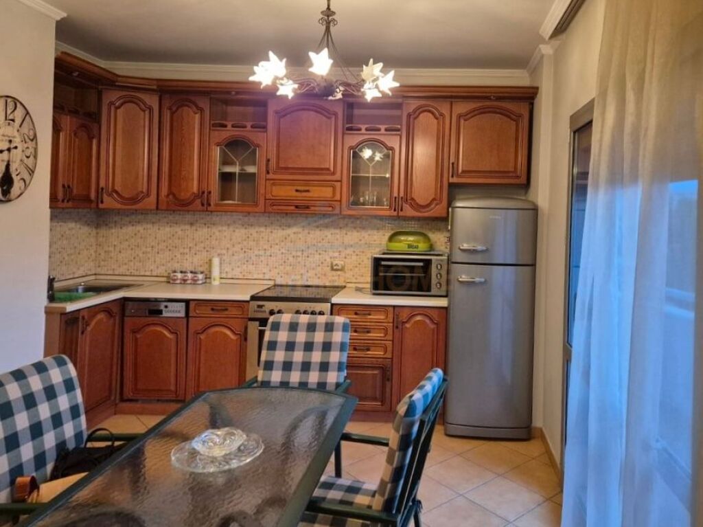 Rent, 2+1 Apartment, Zogu i Zi.