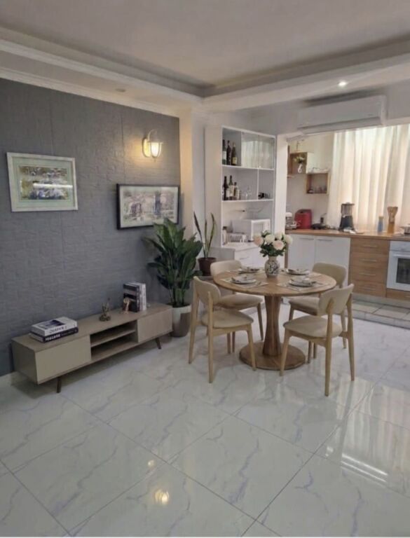 Shitet Apartament 2+1 te Ish Parku Rr.Kavajes