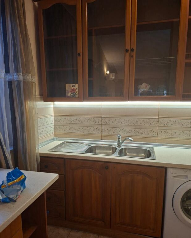 Private house for rent, Paris Commune, 2+1-60,000 lek