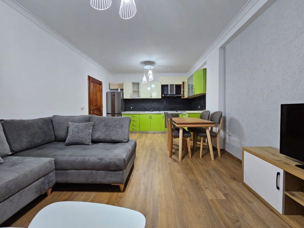 APARTAMENT 1+1 PËR SHITJE, 21 DHJETORI RRUGA KONGRESI I LUSHNJES