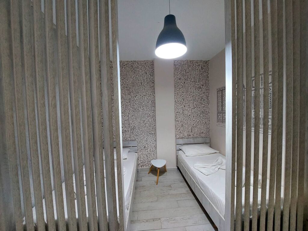 Apartament 2+1 me Qera Afatgjate - Restorant Tradicional Varka, Plazhi i Vjeter, Vlore