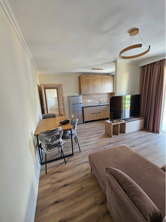 Qera, Apartament 1+1, Brryli