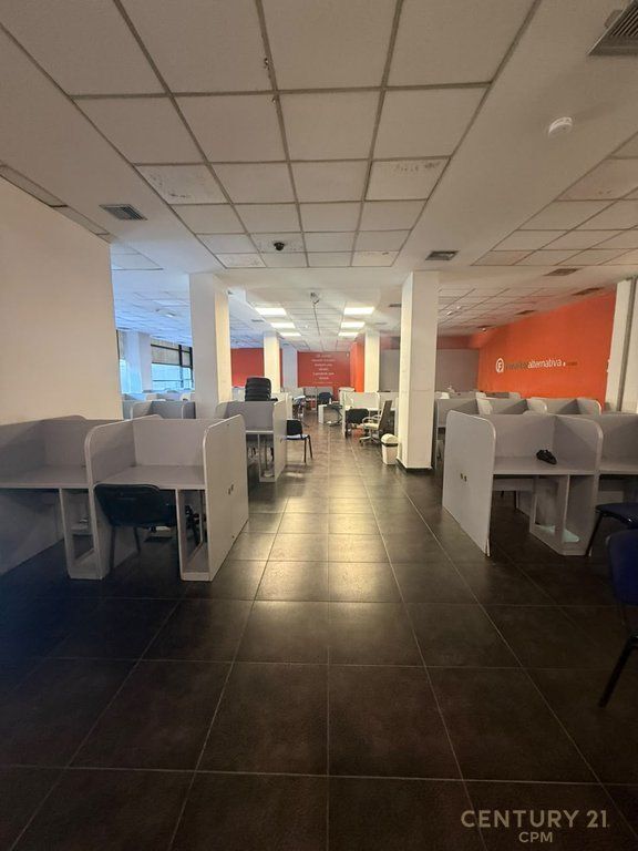 SPAZIO PER UFFICI CON ACCESSO DALLA STRADA, PRESSO IL NUOVO OSPEDALE MATERNITÀ!