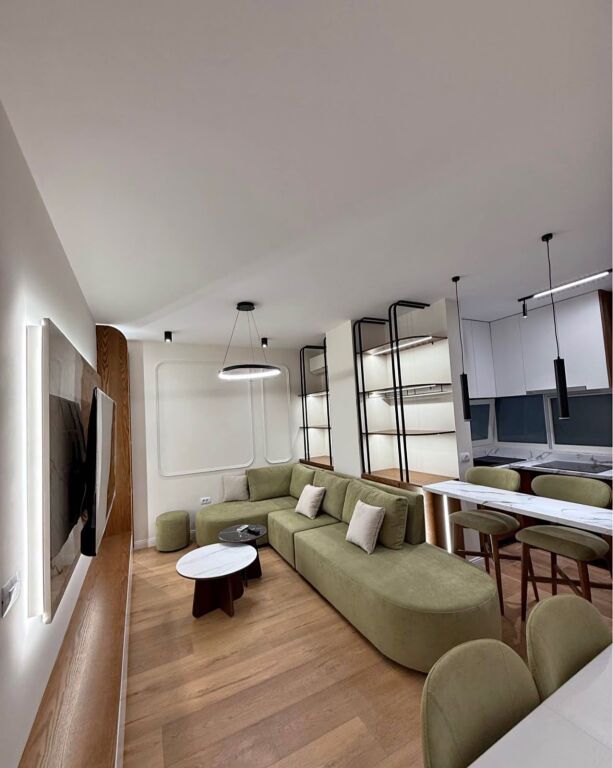 Rent | Apartament 2 + 1 | Stacioni i Trenit | 850 €/month