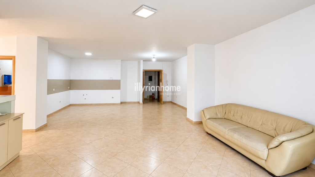 AFFITTO | APPARTAMENTO 3+1, LICEO "PARTIZANI"-TIRANA