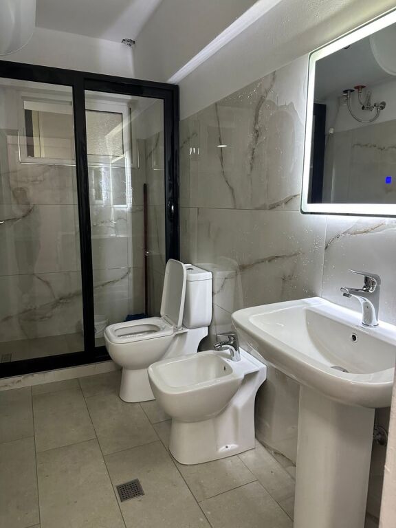 Shitet apartament 1+1  📍Prane shkolles Eftali Koci, Durres