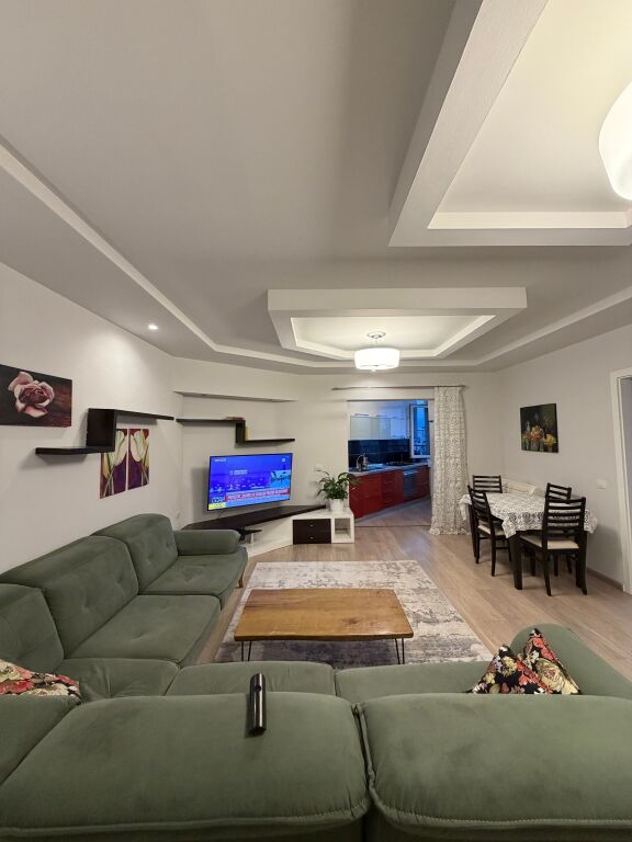 SHITET APARTAMENT KOMUNA E PARISIT