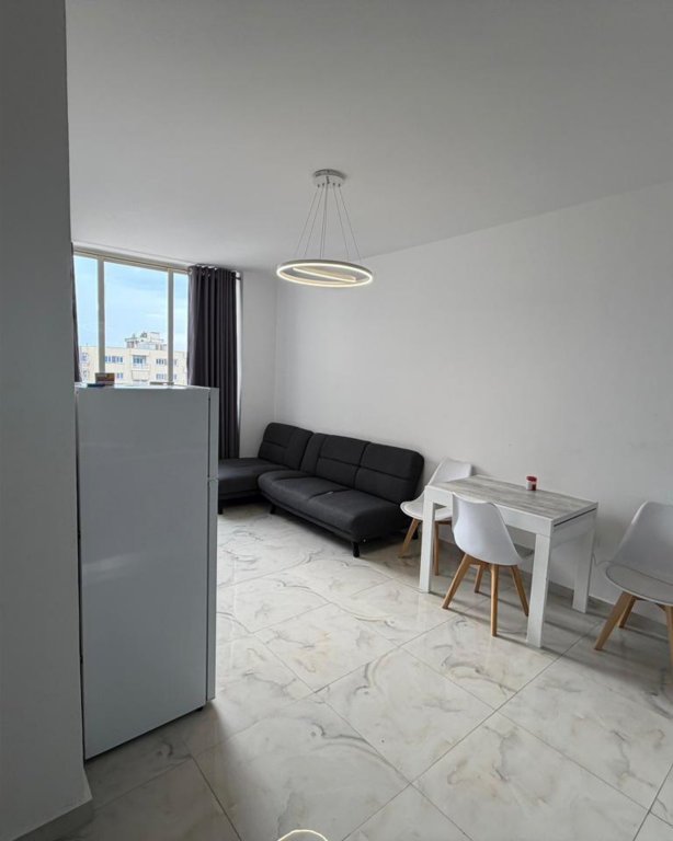 Apartament 1+1 për Shitje – Plazh, me Pamje Deti