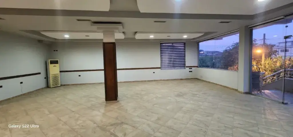 Qera | Ambjent Biznesi | Vaqarr | 500 €/muaj