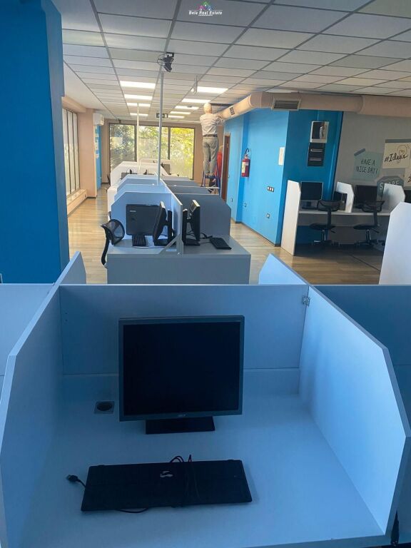 Office for Rent in the Center (ID BZ2493) Tirana.