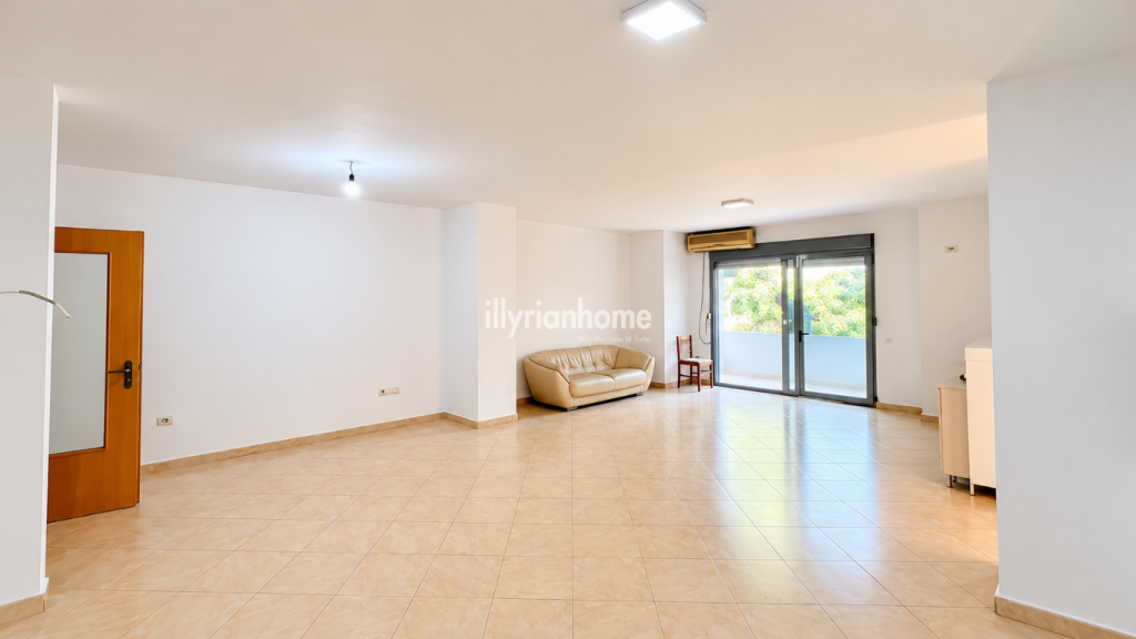 AFFITTO | APPARTAMENTO 3+1, LICEO "PARTIZANI"-TIRANA