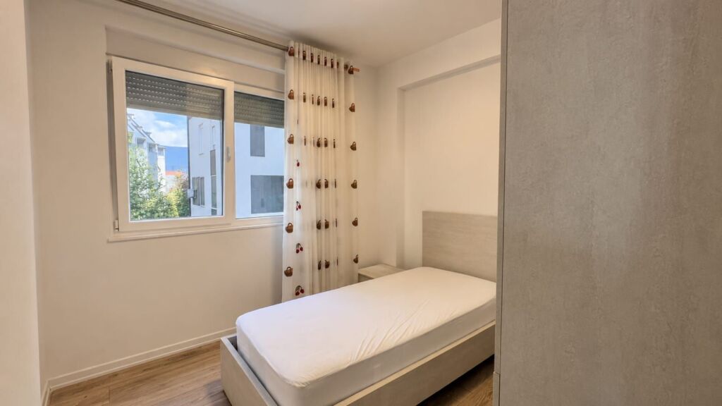 # For Rent: 2+1 📍Dry Lake (FZ Complex) – 60,000 ALL/Month – 3rd Floor – 80 m² || In One of Tirana’s Most Desirable Areas ✨️