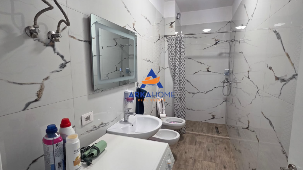 2+1 APARTMENT WITH BALCONY FOR RENT "HALILI COMPLEX, GJON BUZUKU STREET" 59,000 LEKE
