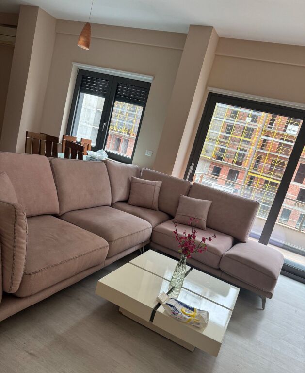 Qera | Apartament 1 + 1 | Zogu i Zi | 700 €/muaj
