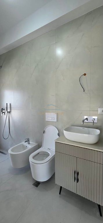 Shitet,Apartament2+1,Rezidenca Kadiu,Ali Demi,Tiranë