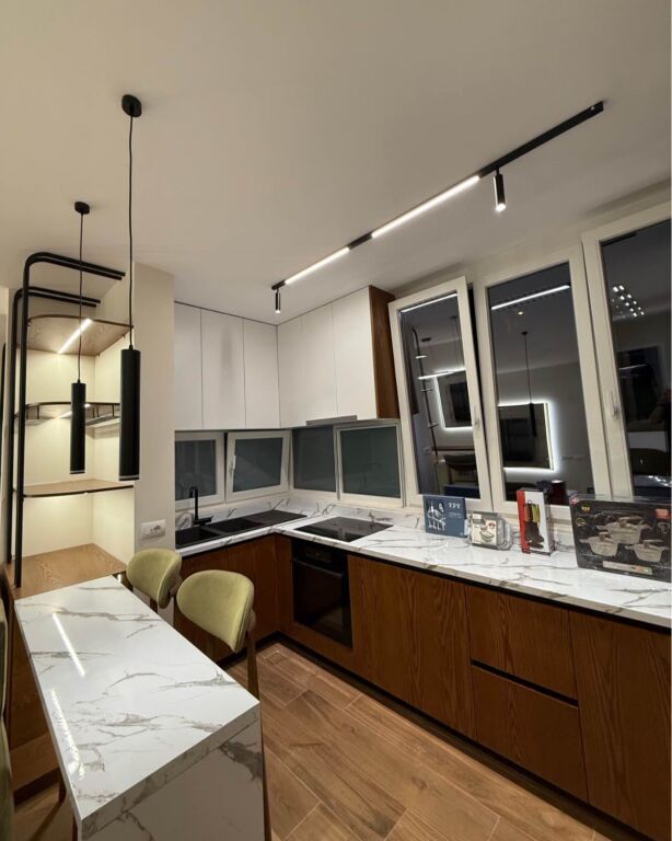 Rent | Apartament 2 + 1 | Stacioni i Trenit | 850 €/month