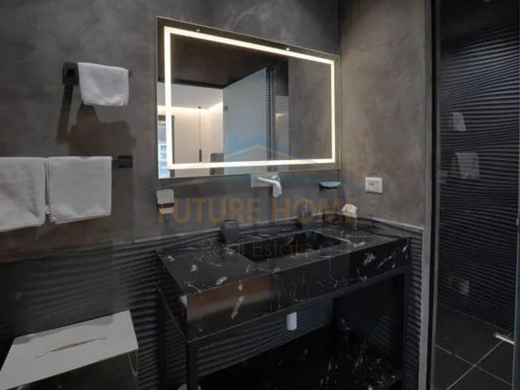 Qira, Penthouse 2+1+2+Post Parkimi, Kompleksi Nobis, Liqeni Artificial.