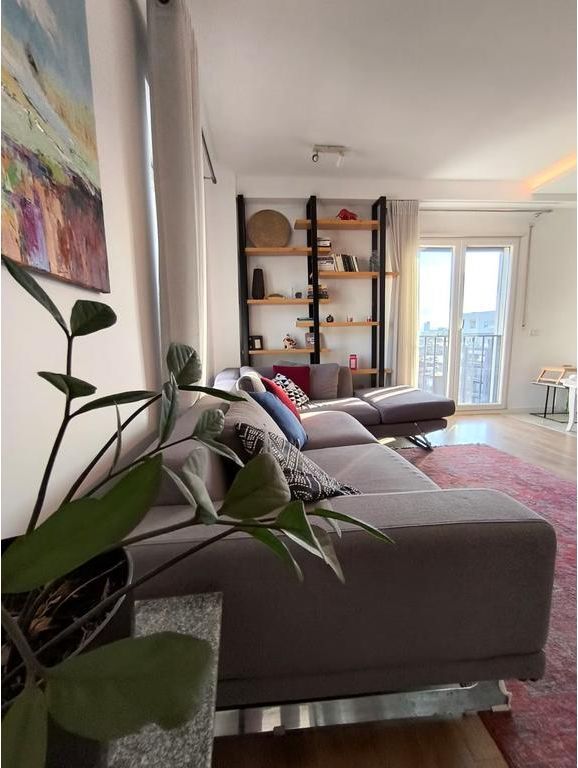 ALI DEM, JEPET ME QIRA APARTAMENT 2+1+2