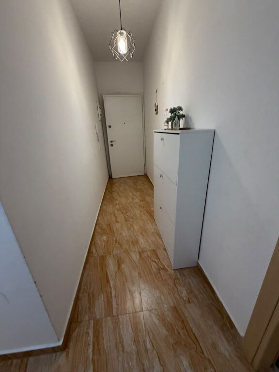 2+1+2 apartment for rent at Farmacia 10, Arlis, price 700 euros
