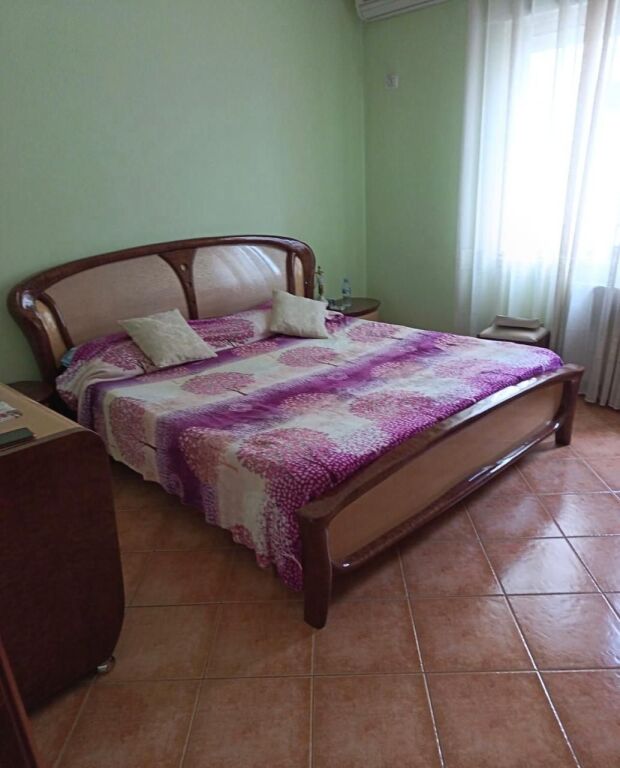 Rent | Apartament 1 + 1 | Rruga Shyqyri Brari | 600 €/month