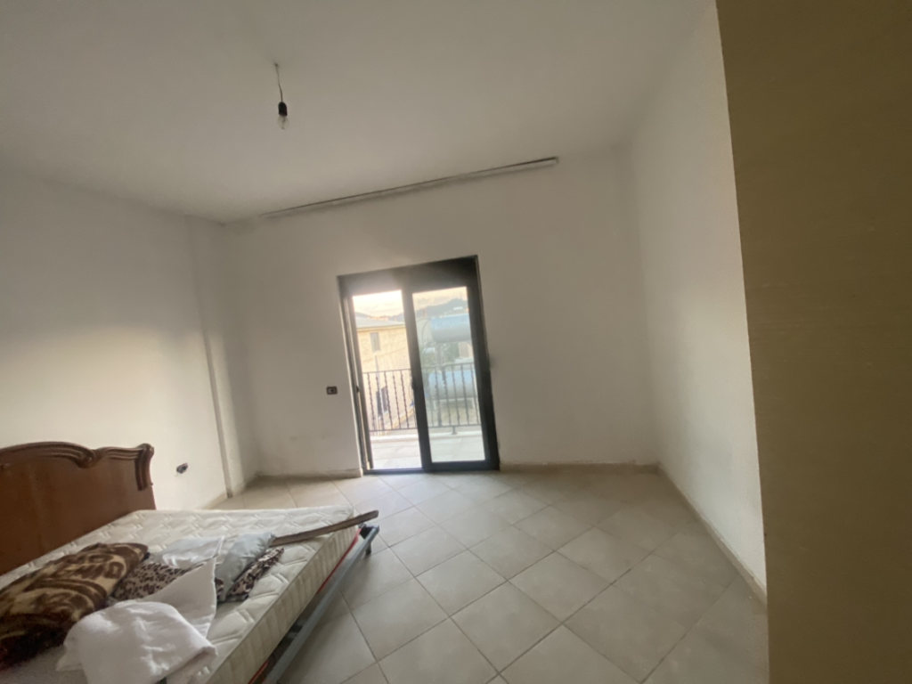 Apartament 1+1 per qera Kombinat