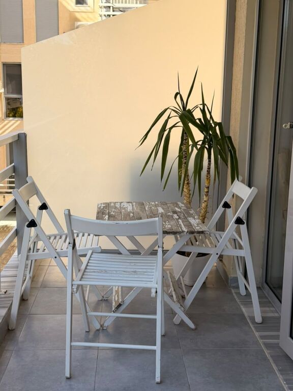 Apartament 2+1+Ballkon me Qera Afatgjate - Restorant Tradicional Varka, Plazhi i Vjeter, Vlore