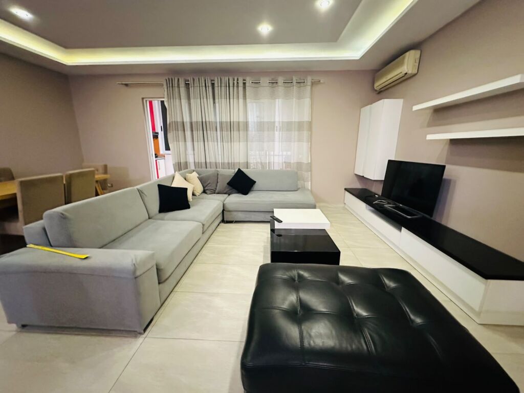 Apartament 2+1+2 Tualete +2 Ballkone