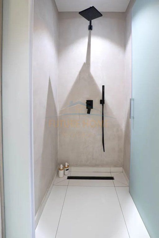 Qira, Penthouse 2+1+2+Post Parkimi, Kompleksi Nobis, Liqeni Artificial.