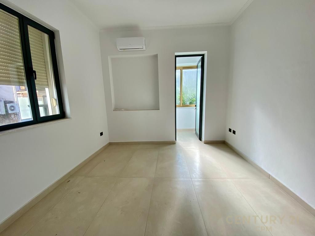 Former Blloku, we are renting office space