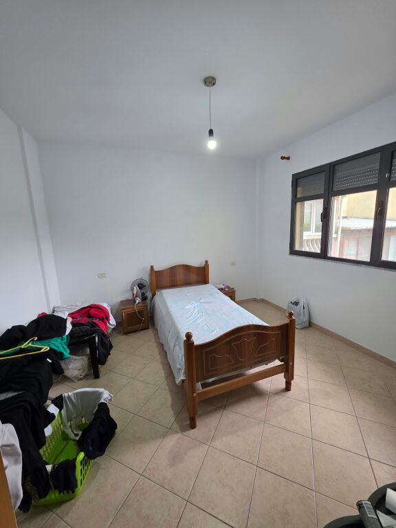 2+1, piano 2 ascensori, caza italia, 500 euro