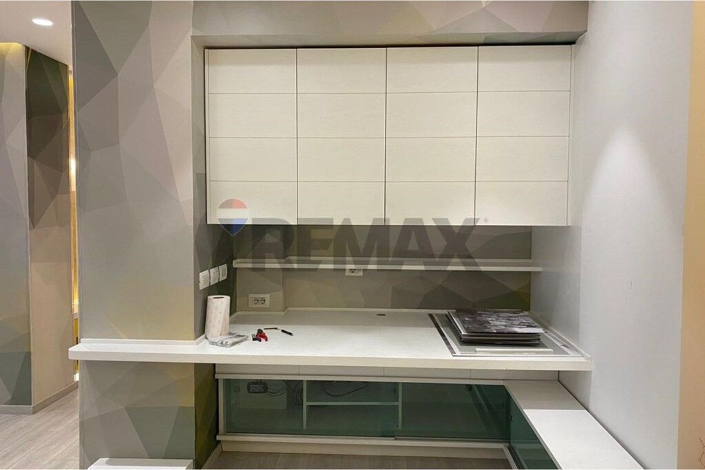 Jepet Apartament me qira per zyra tek Kompleksi Delijorgji!