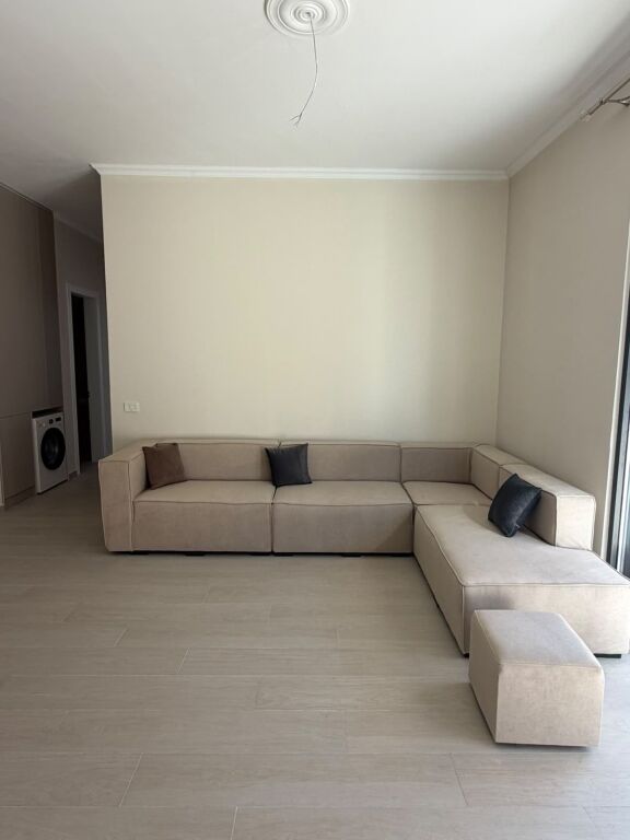 2+1+2 apartment for rent in Delijorgji