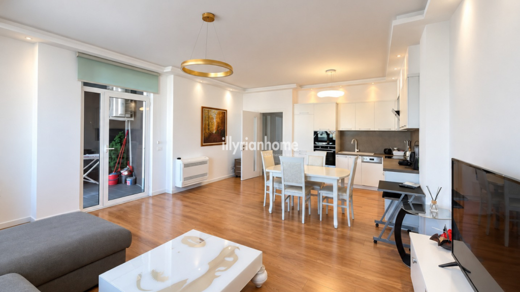 QIRA | APARTAMENT MODERN 2+1 | NË QENDËR TË TIRANËS _ PËRBALLË TOPTANIT