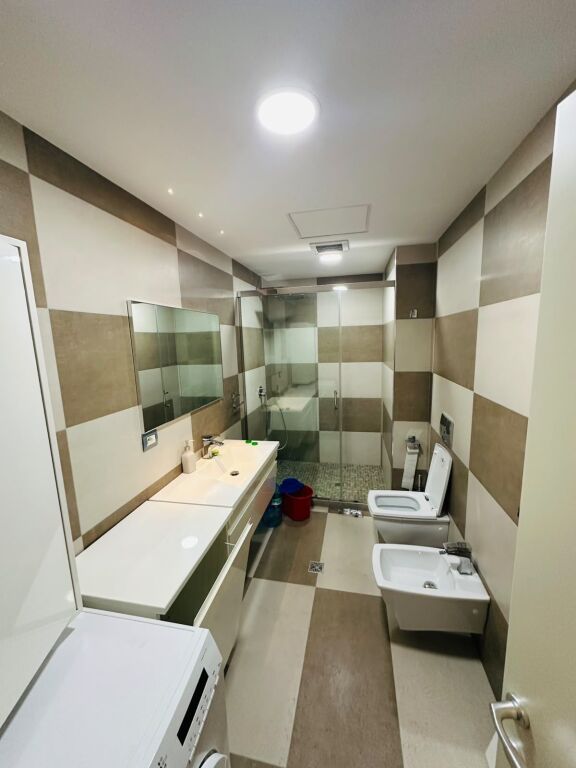 Apartament 2+1+2 Tualete +2 Ballkone