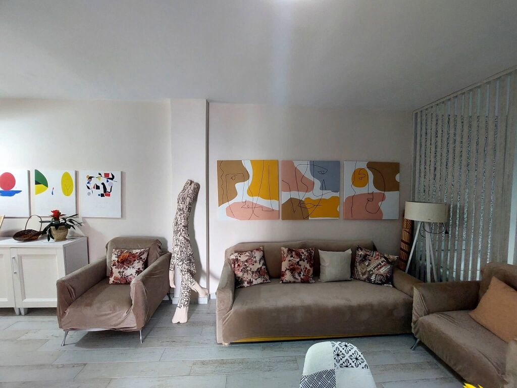 Apartament 2+1 me Qera Afatgjate - Restorant Tradicional Varka, Plazhi i Vjeter, Vlore