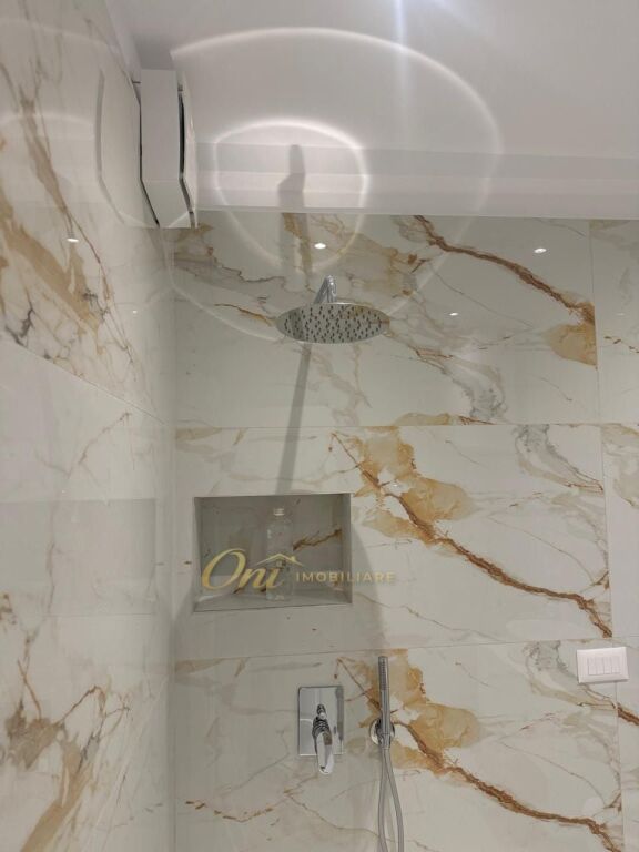 BULEVARDI I RI AMBIENT ZYRE 60M2 PER SHITJE