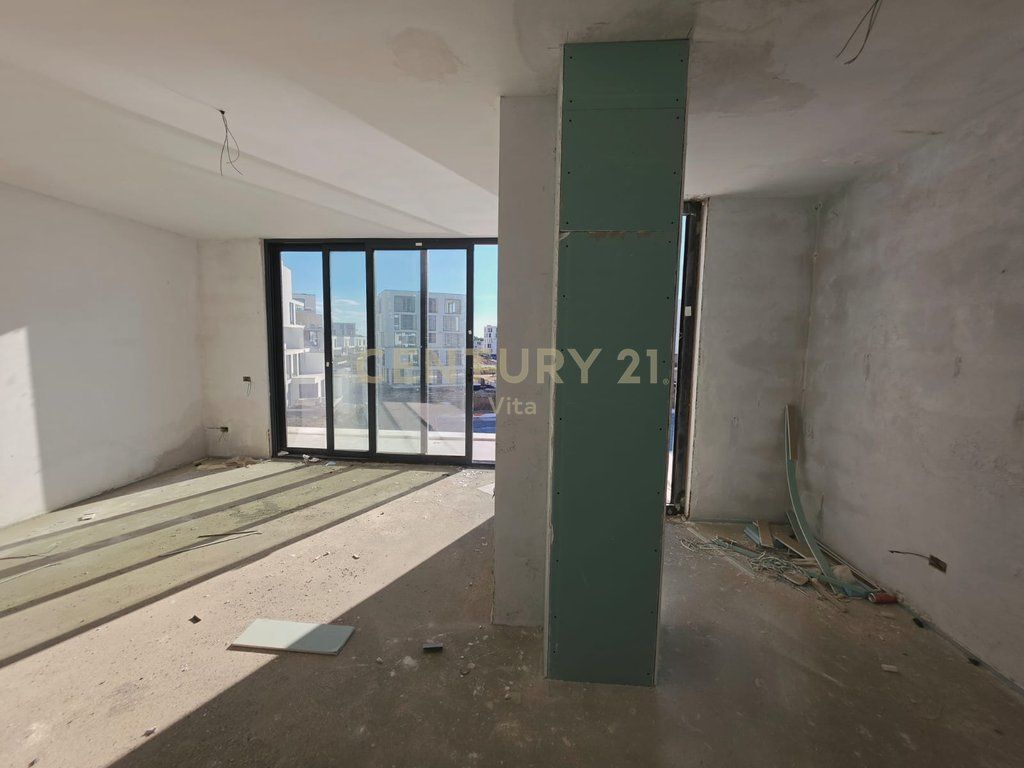 SHITET APARTAMENT 1+1 NË PORTO LALZI, HAMALLAJ
