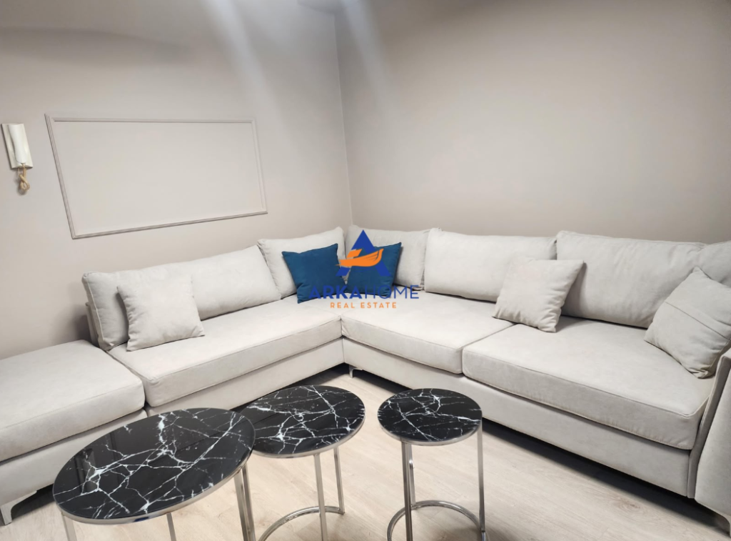 2+1 APARTMENT WITH BALCONY FOR RENT "BOTANICAL GARDEN" 80,000 LEKE